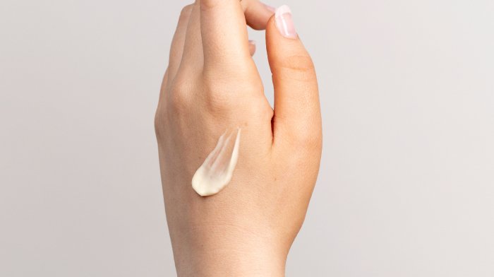 How to apply a hand cream as a hand mask | Antipodes UK