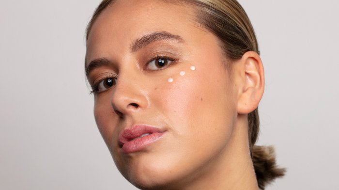 Kiwi Seed Oil Eye Cream is good for sensitive skin | Antipodes UK