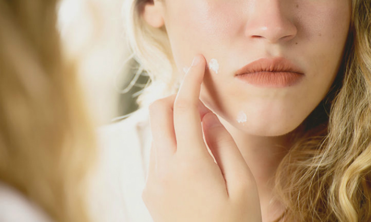 How to Stop Peeling Skin From Acne