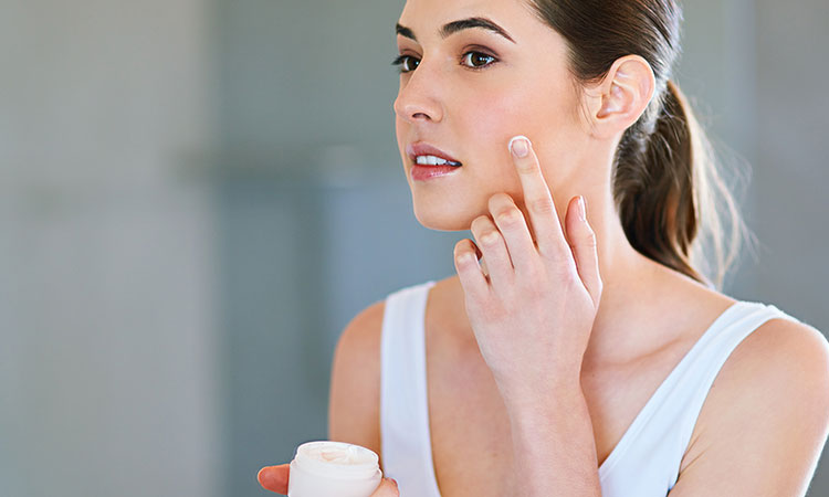 Dry Skin: What Causes It and the Best Products to Combat It