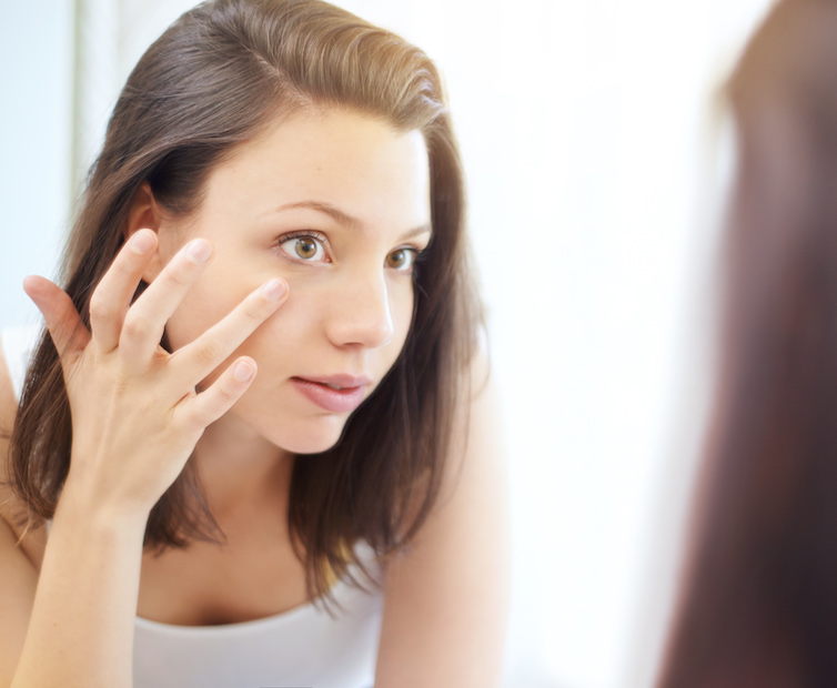 MAKEUP FOR SWOLLEN & PUFFY EYES! 