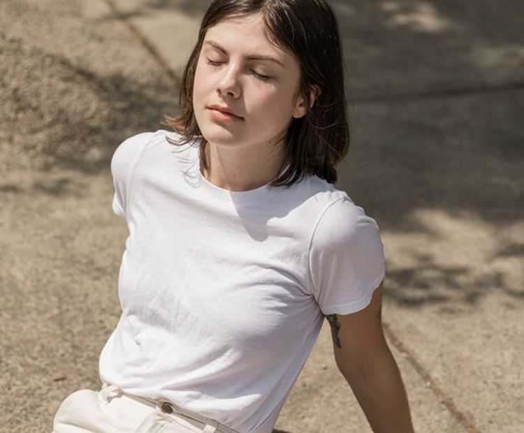 model relaxing in the sun