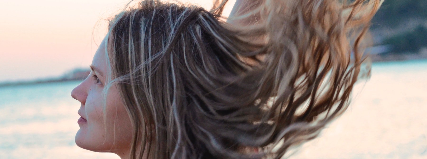 7 Ouch-Less Ways to Detangle Your Tresses This Summer
