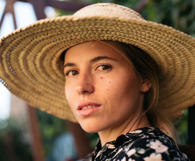 Woman wearing a hat