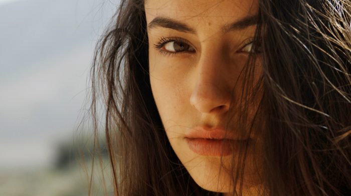 8 Frizzy Hair Solutions That Actually Work