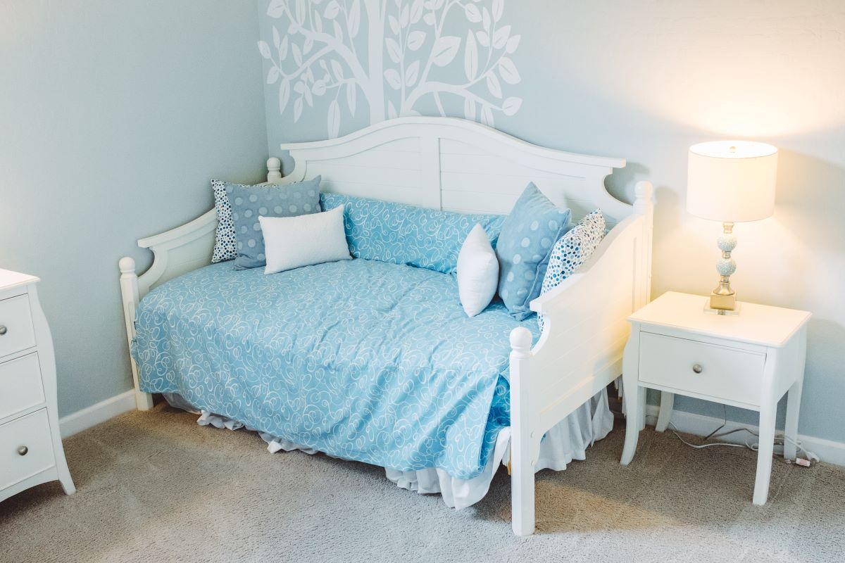 Decorating A Spare Bedroom On A Budget