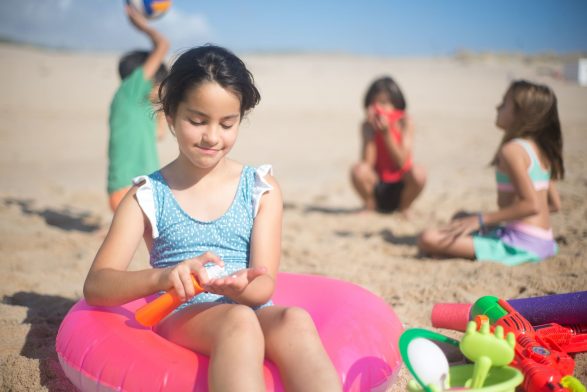 Affordable way to keep kids entertained this summer - A Day At The Beach
