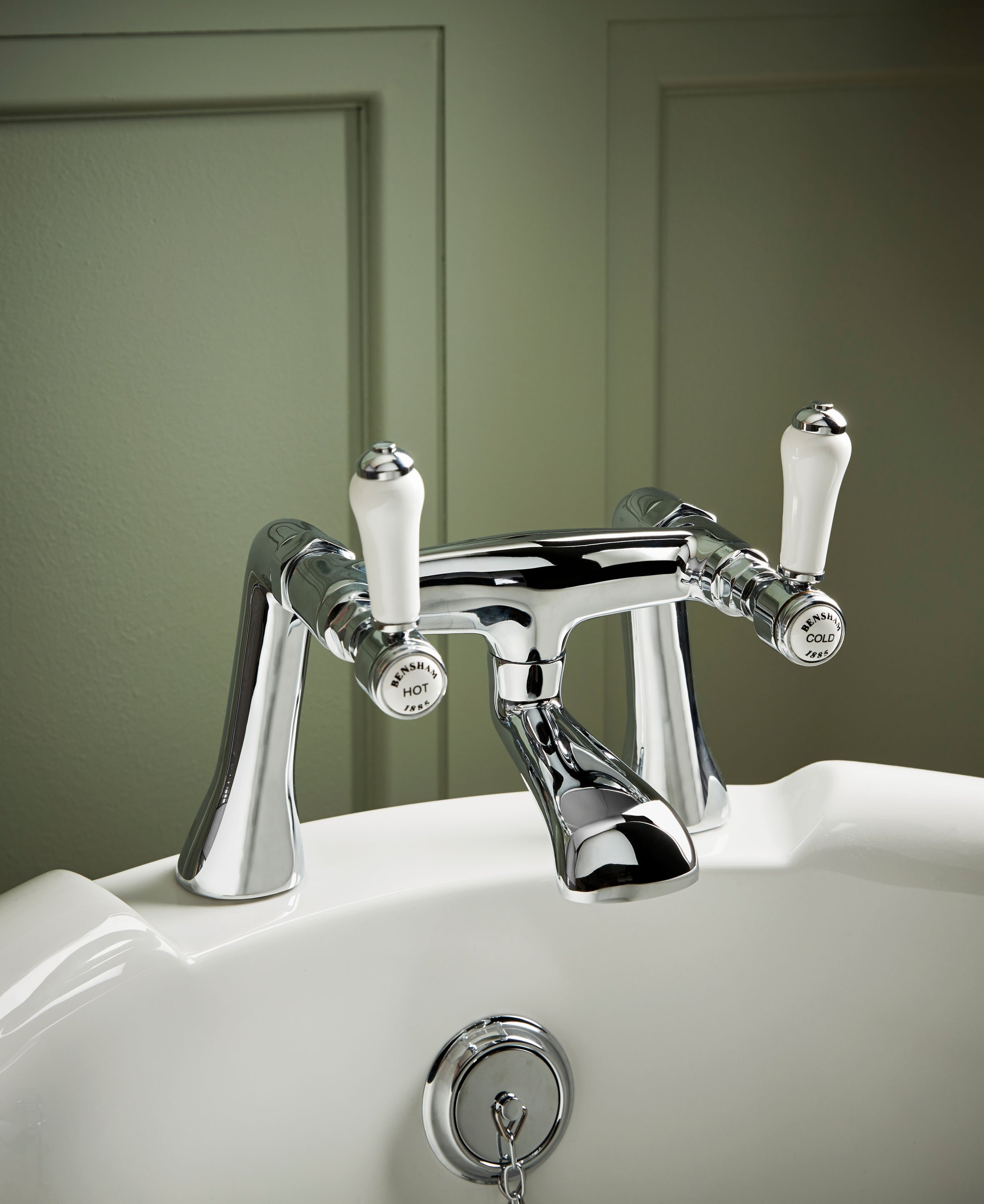 I'm Looking for a Bath Tap... What Are My Options?