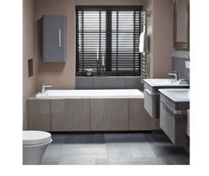 Bathroom with wooden blinds