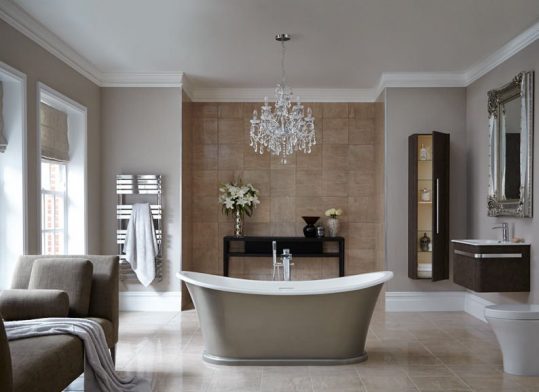 Luxurious Traditional Bathroom Design