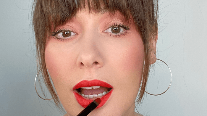 HOW TO CREATE A LONG-LASTING LIPSTICK LOOK: PRACTICE MAKES PERFECT SERIES