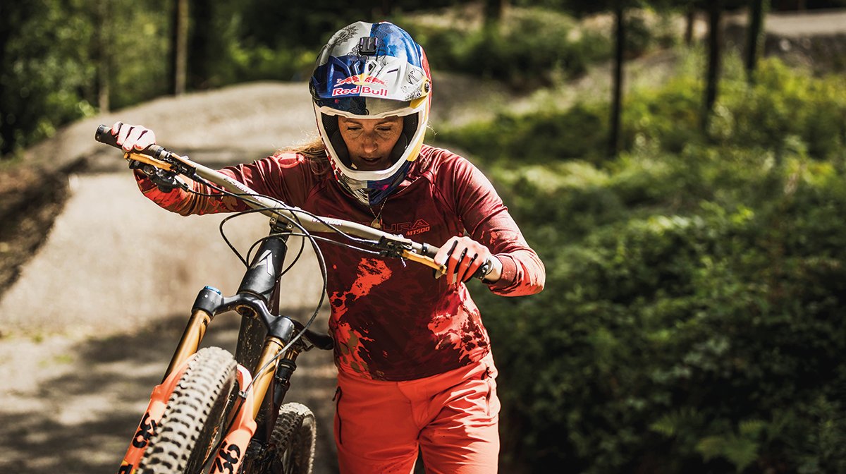 Rachel Atherton wearing Endura MT500 smokin' prints