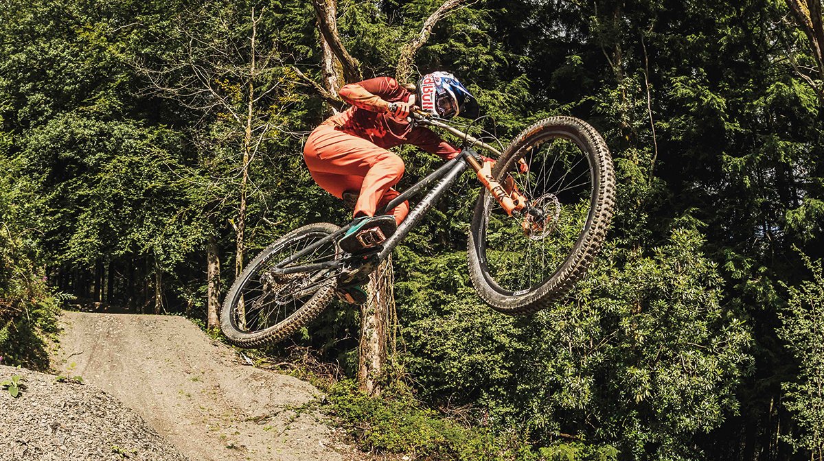 Rachel Atherton in the MT500 smokin prints