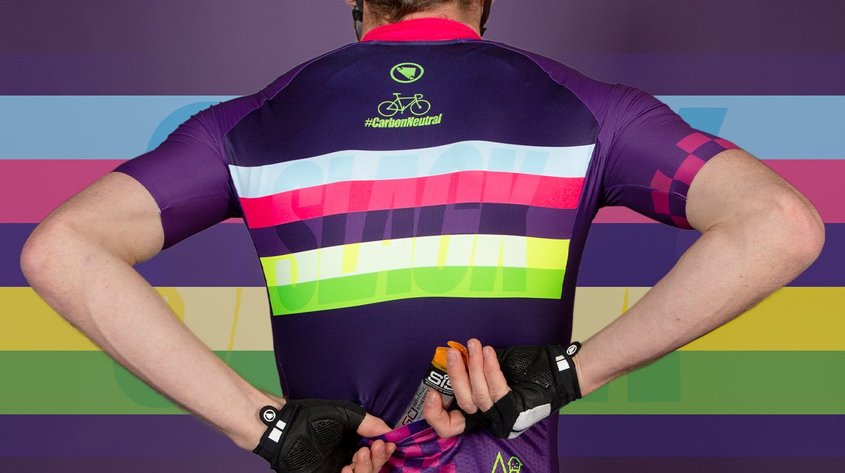 Endura cyclist places gel into back of Endura jersey
