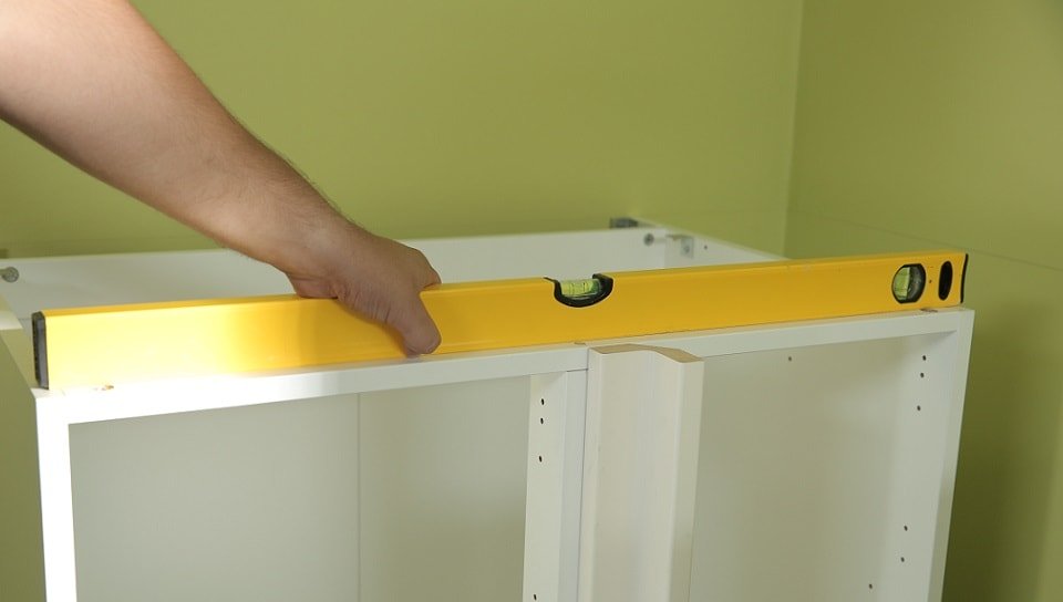 How To Install Cabinets In A Corner, How To Fit Kitchen Corner Units