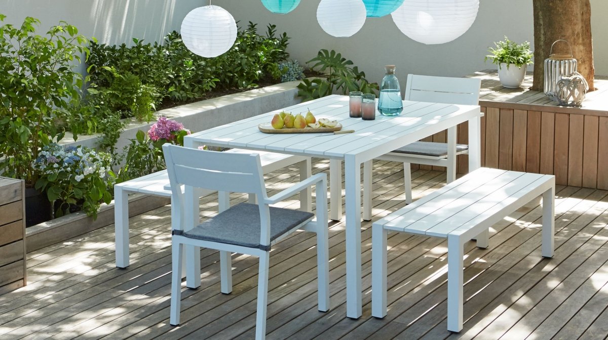 inspirational new decking ideas for the perfect outdoor space