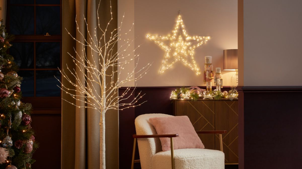 christmas interior with star light feature on wall