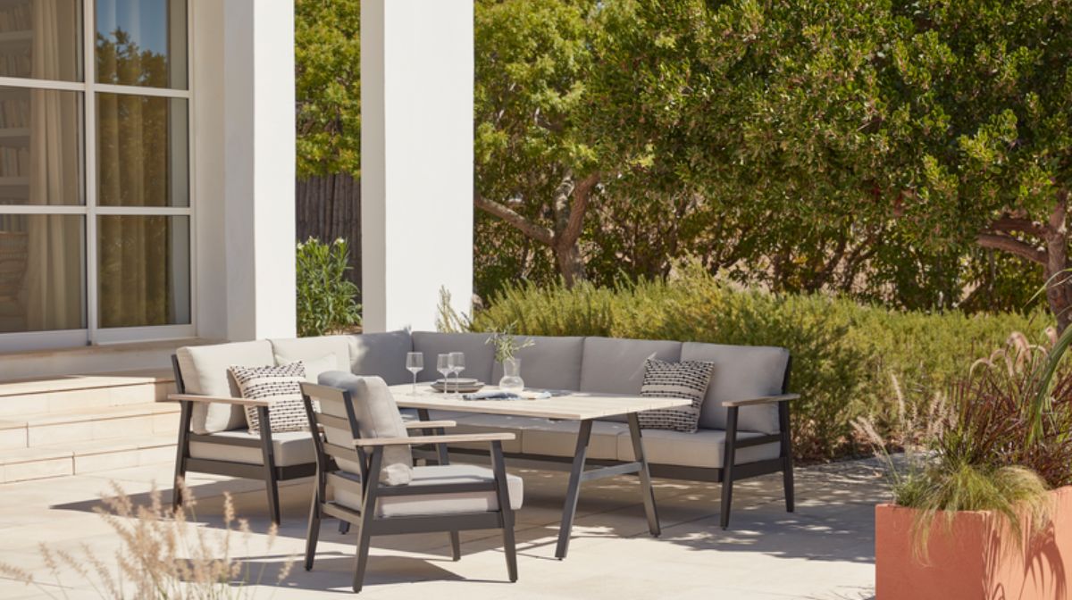 Our Guide to the Best Garden Furniture