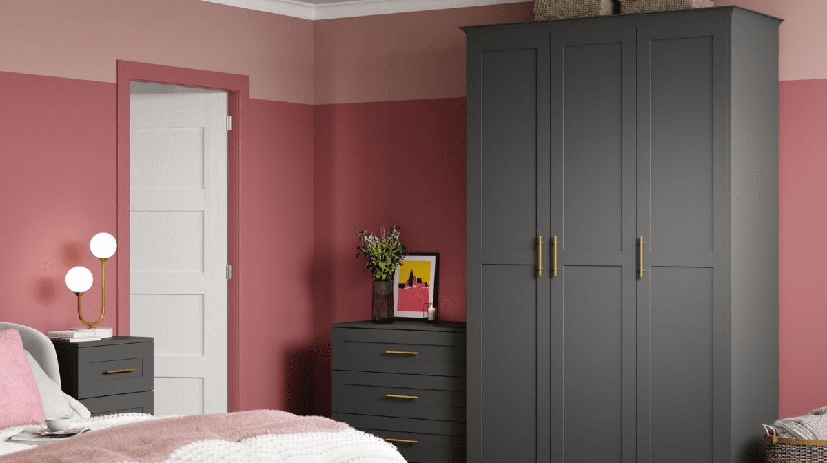 Wardrobe Ideas for Small Spaces