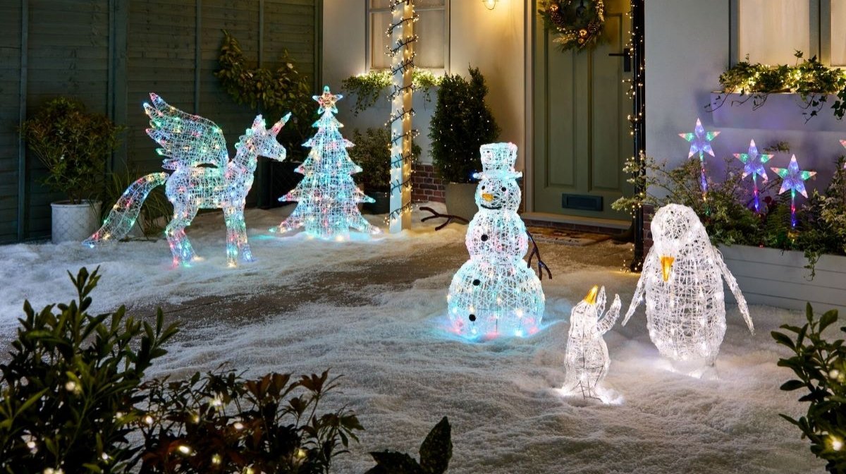 Outdoor Christmas Decoration Ideas Homebase Homebase