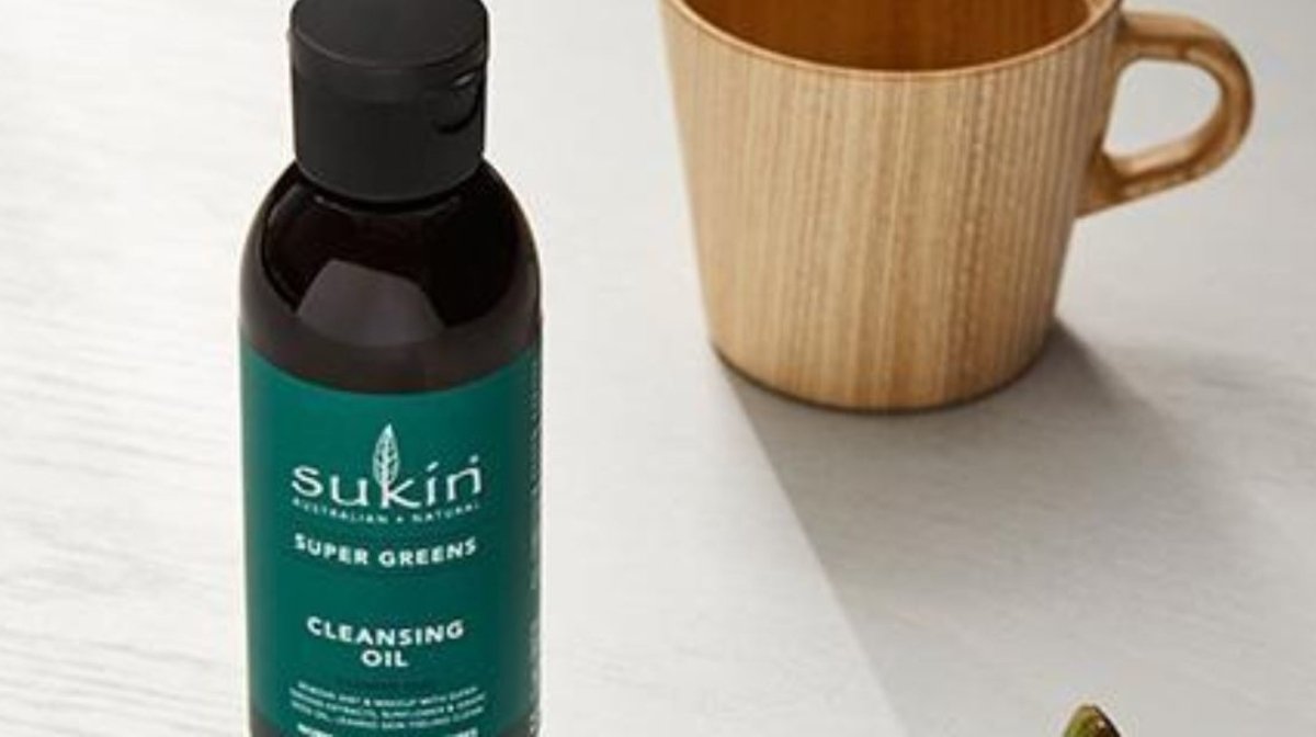 How To: Cleanse Your Face