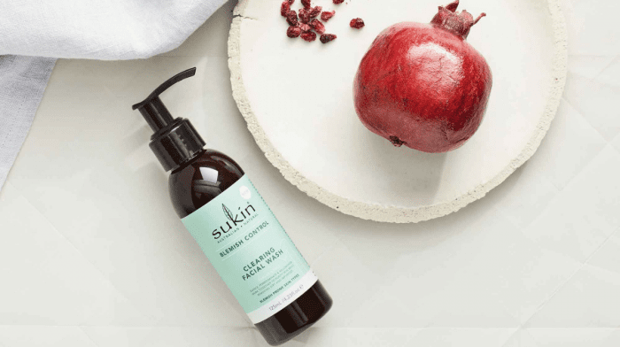 How To Treat Blemishes Naturally