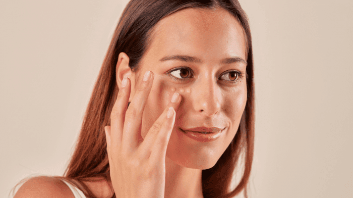 How to Apply Eye Cream Correctly