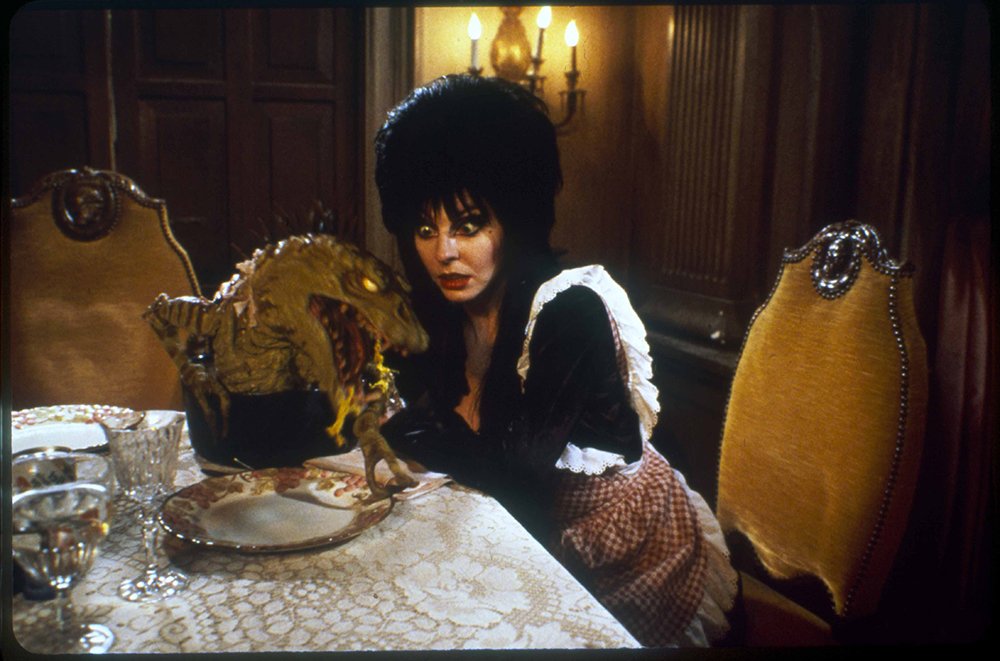 Scene from Elvira: Mistress of the Dark (1988)