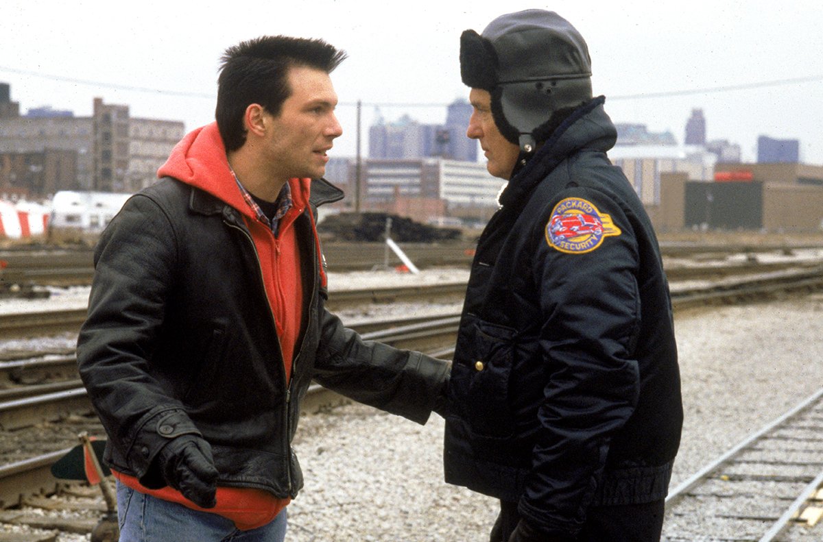 Clarence (Christian Slater) asks dad Clifford (Dennis Hopper) for help in True Romance (1993)