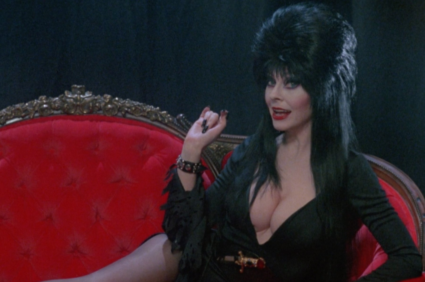 Revolution in a Skintight Dress:  1988’s Elvira: Mistress of the Dark