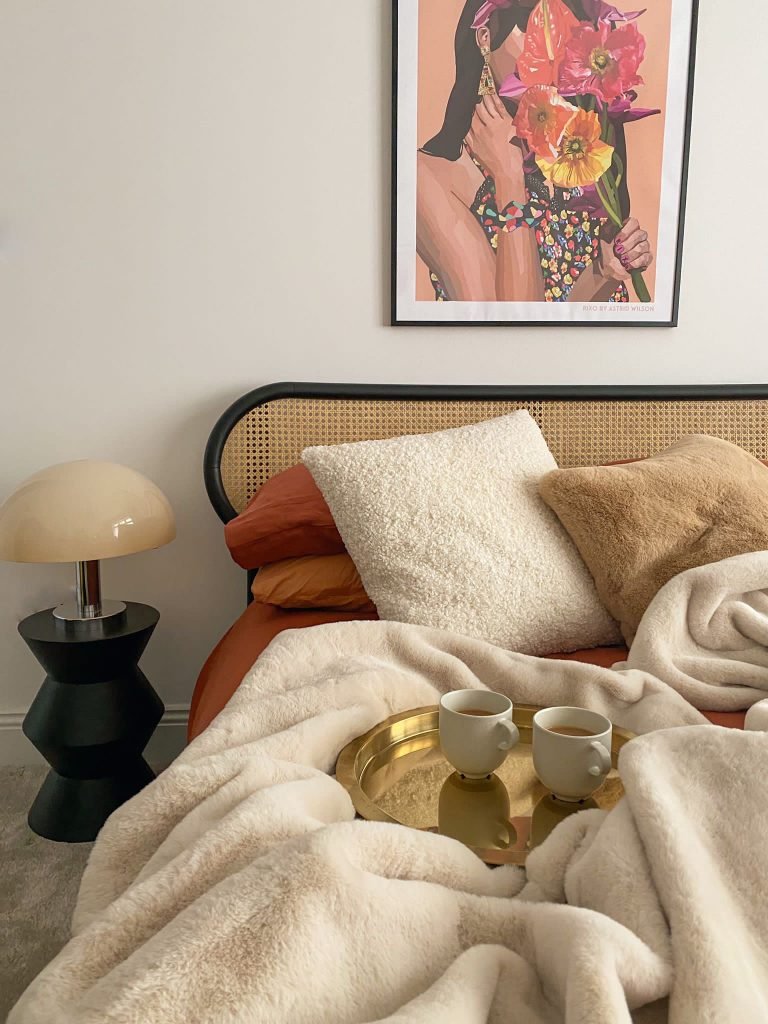 How To Make A Hotel Bed At Home