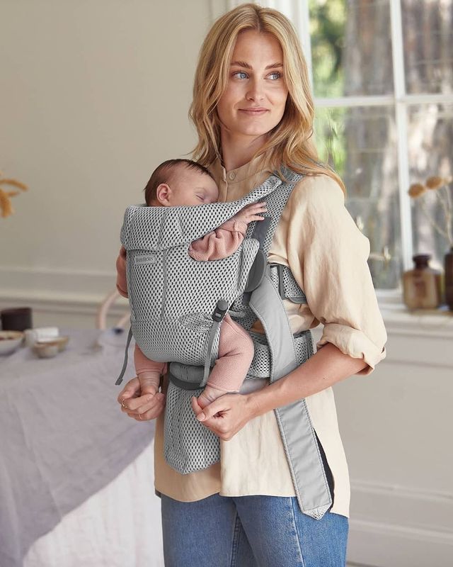 A Buyer's Guide to BabyBjörn Carriers & Bouncers | TheHut