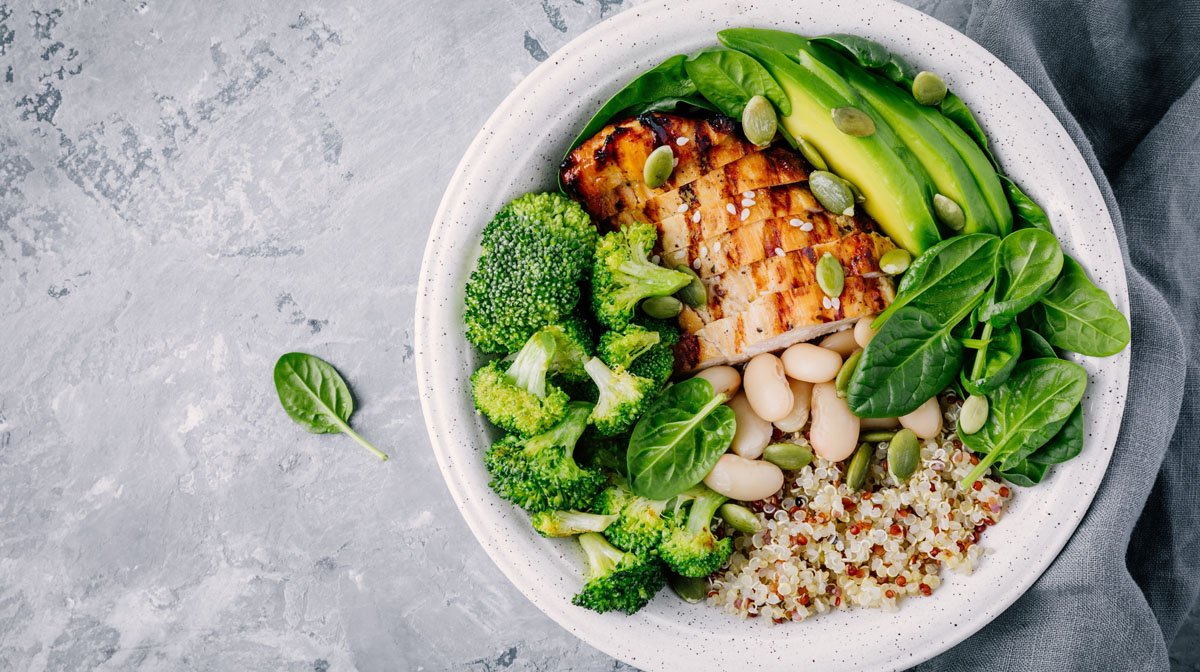 nourish bowl with quinoa chicken broccoli