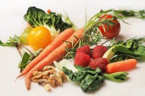 heathy fruit, vegetables, leafy greens and nuts 