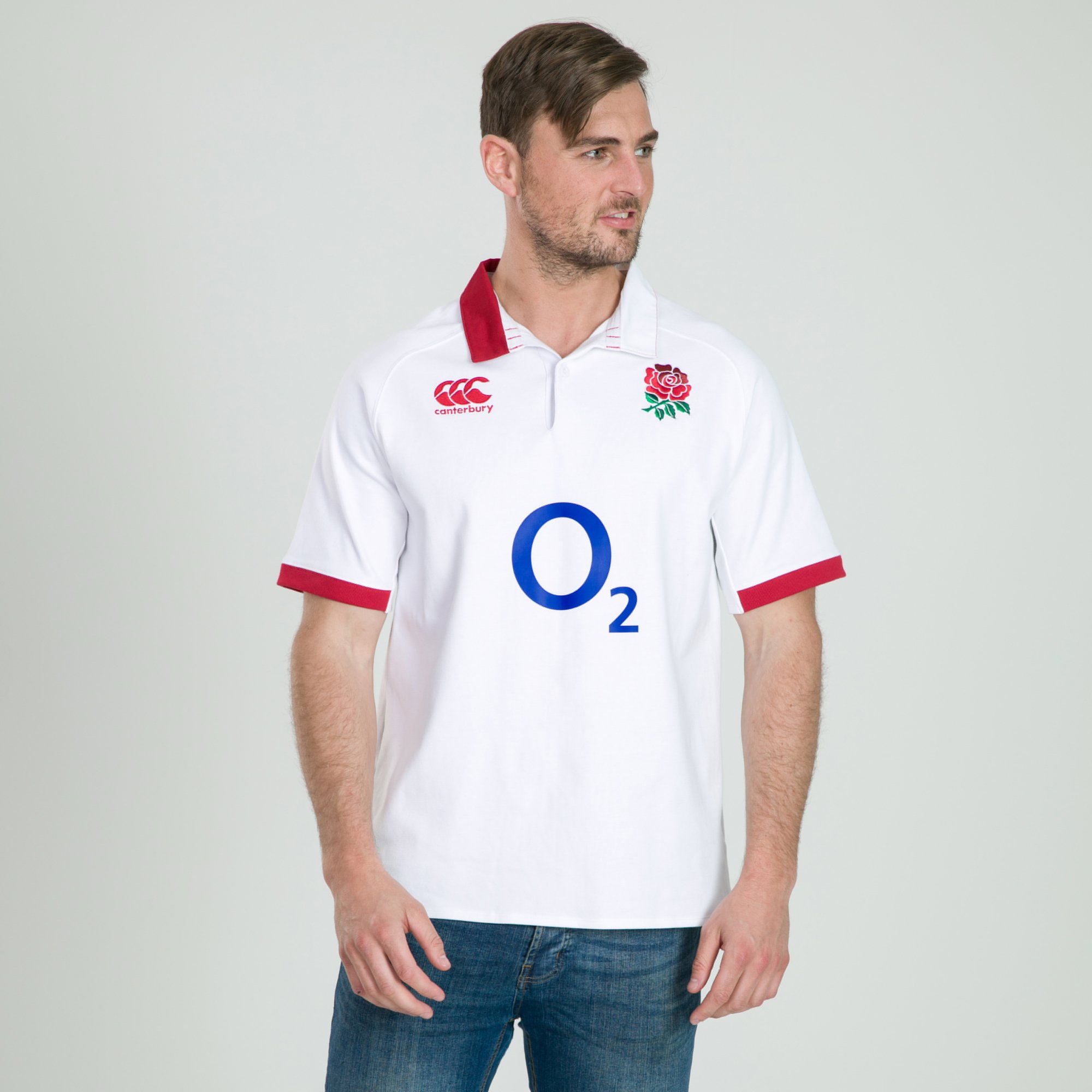 Man in England jersey