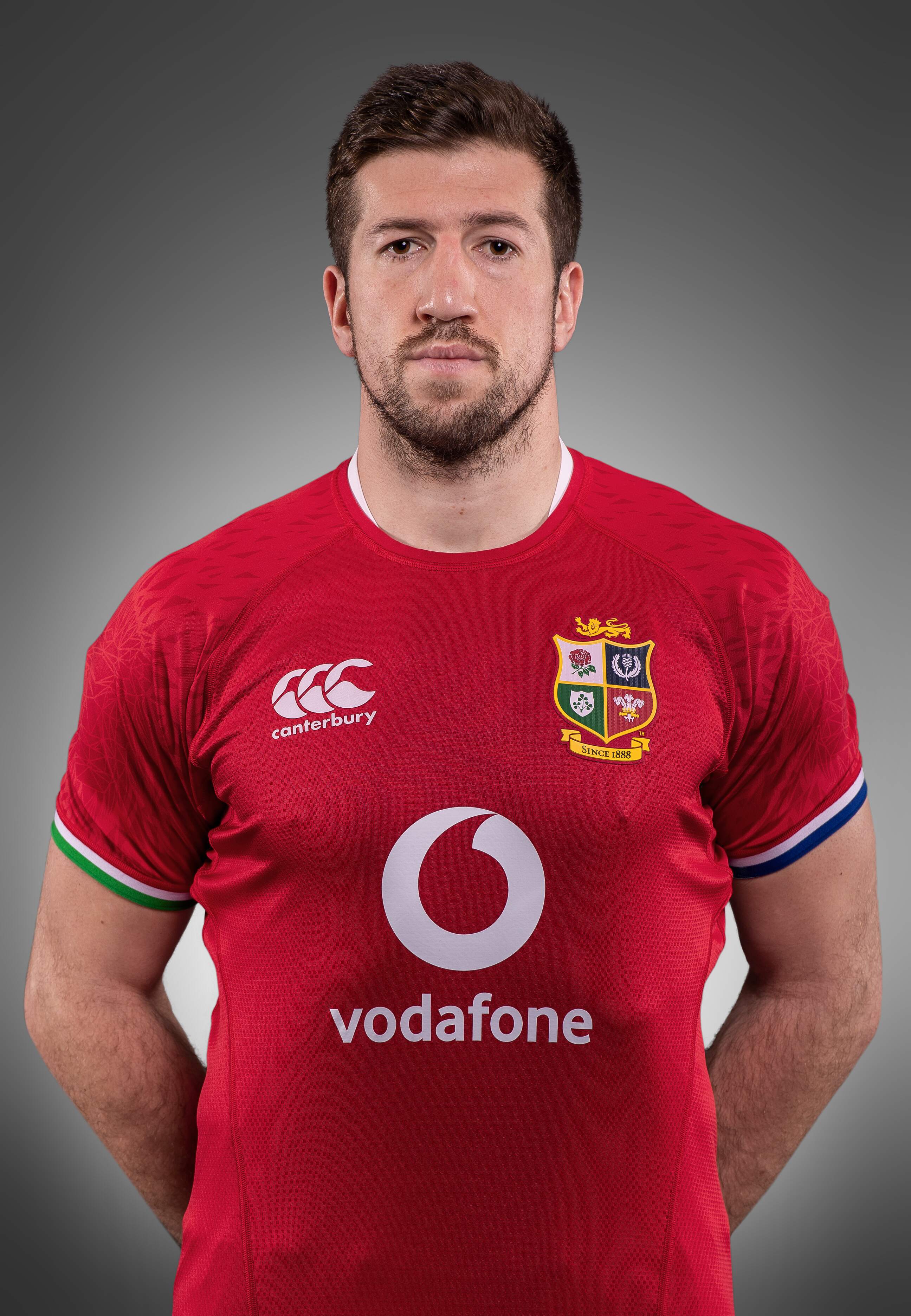 Justin Tipuric wearing his British and Irish Lions jersey