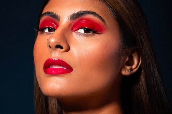 Party-proof your look with tricks to make your make up last all night