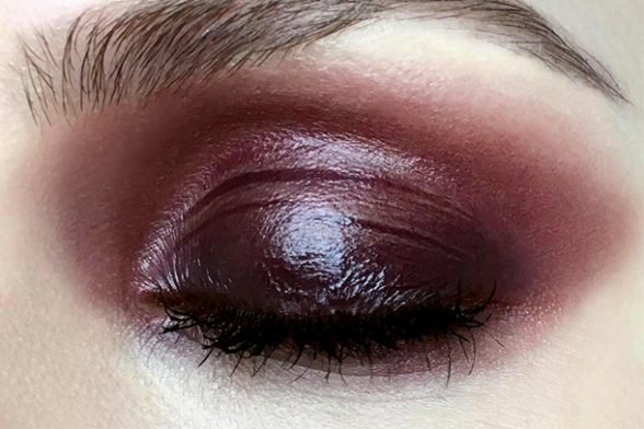It's Here! The Anti-Highlighter That's Going Viral