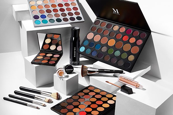 Morphe - James Charles Palette  Makeup morphe, Makeup secret, Eye makeup