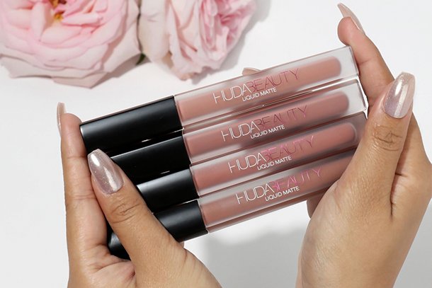 Huda pink hotsell love collection