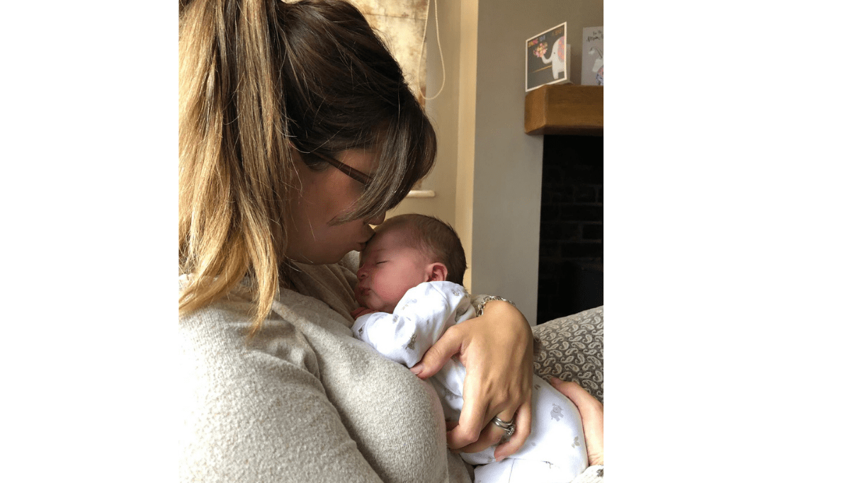 The Story Of A Breastfeeding Mum And Loneliness At Night