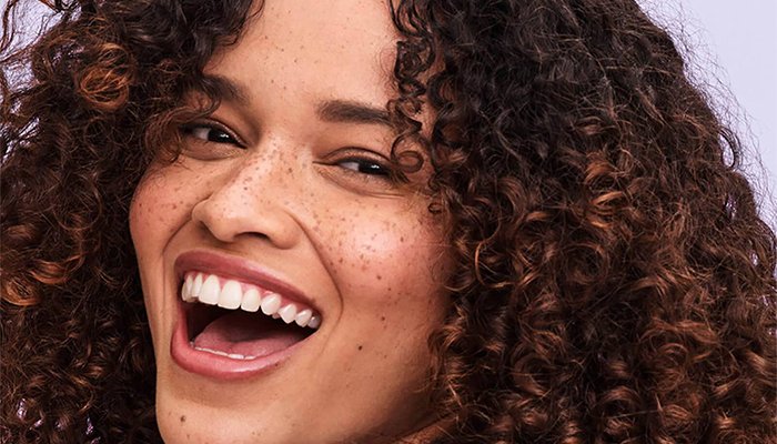 12 SECRETS TO STYLING CURLY HAIR