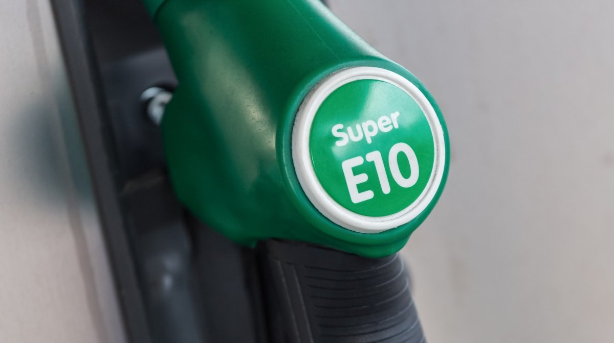 Learn About E10 Fuel | Car Gods