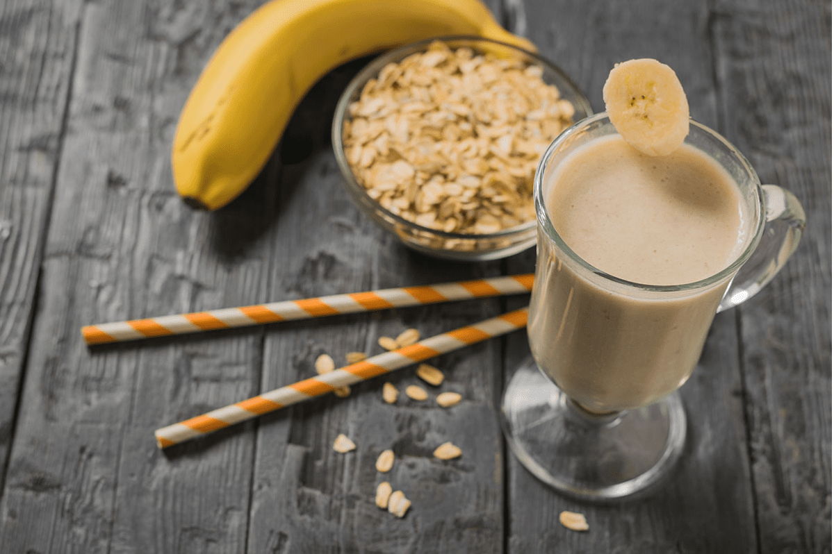 Oat and banana smoothie