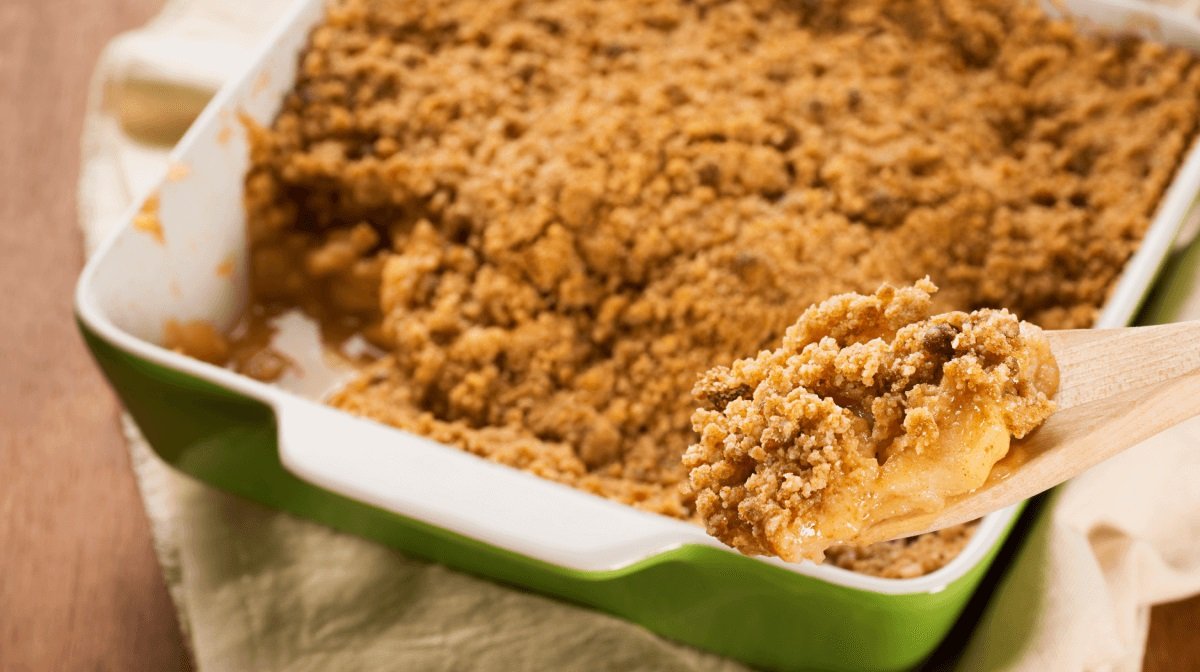 Apple and Pear Cinnamon Crumble