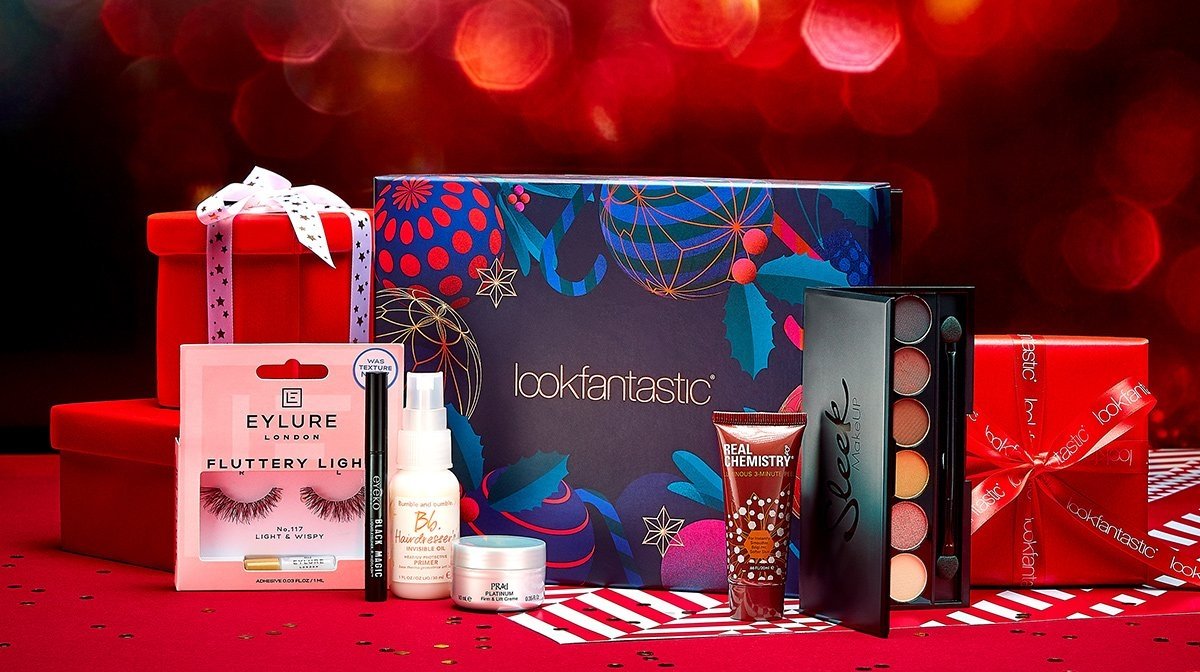 Discover the lookfantastic December Beauty Box