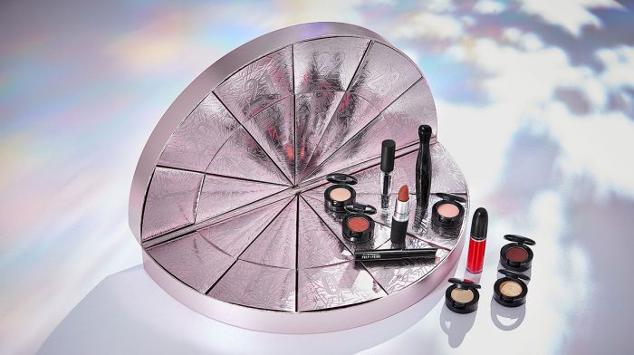 What's inside the M·A·C Boom Boom Wow Advent Calendar 2020?