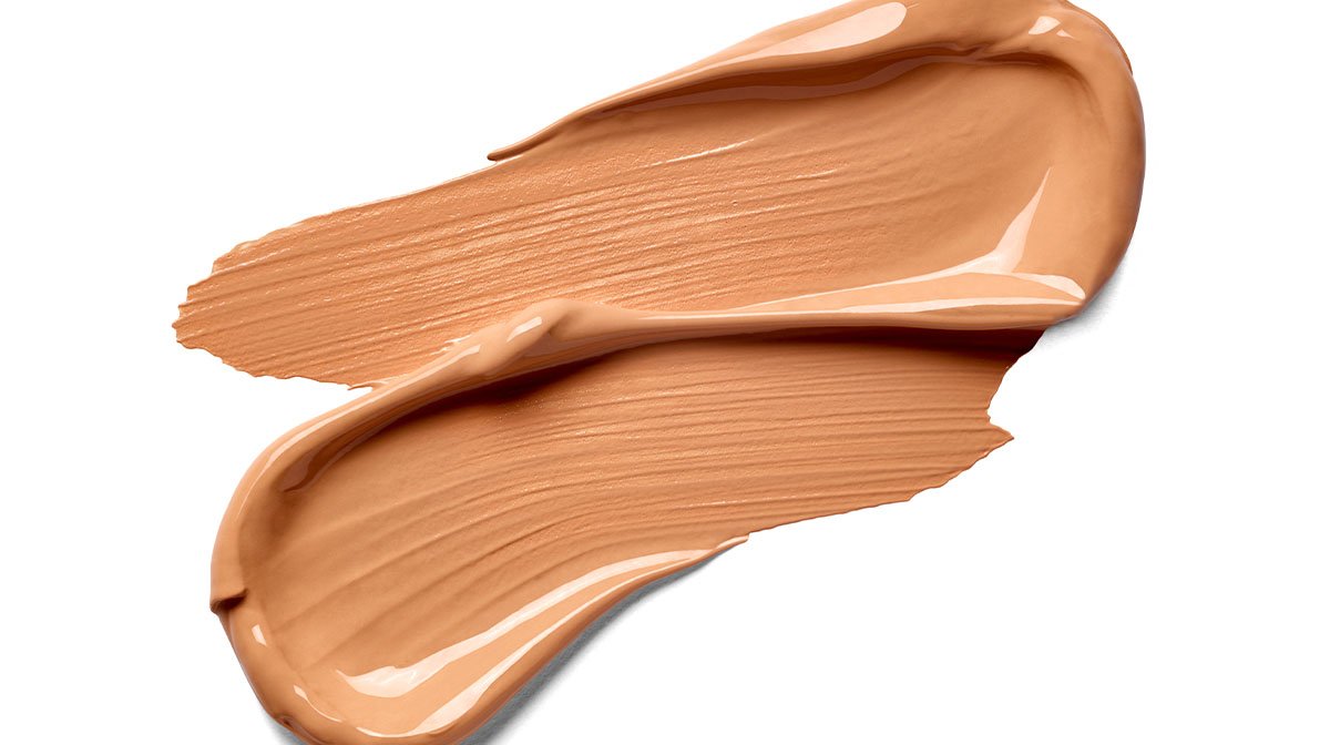 What are the Best Foundations for Combination Skin