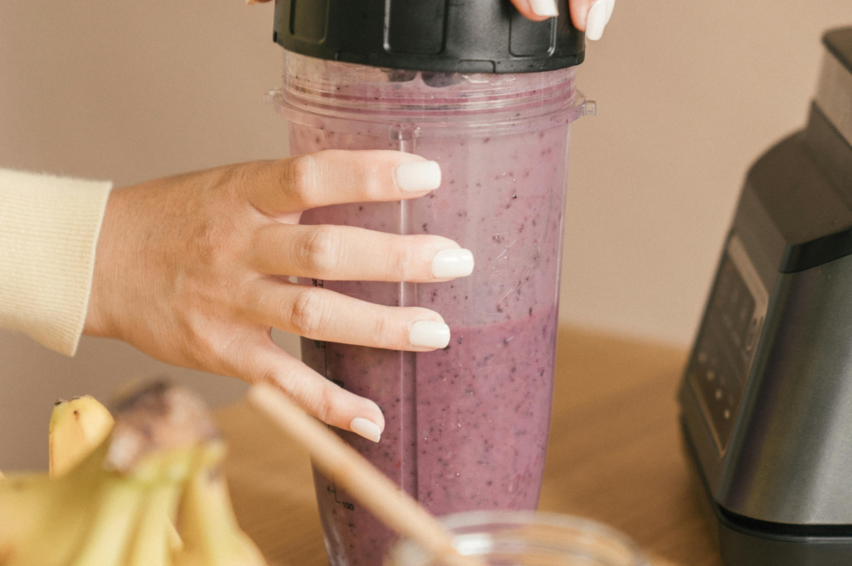 How to make a healthy smoothie for a happier gut