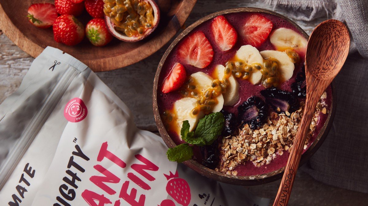 Super Berry Protein Smoothie Bowl